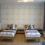 Trothaer Eck Apartman *